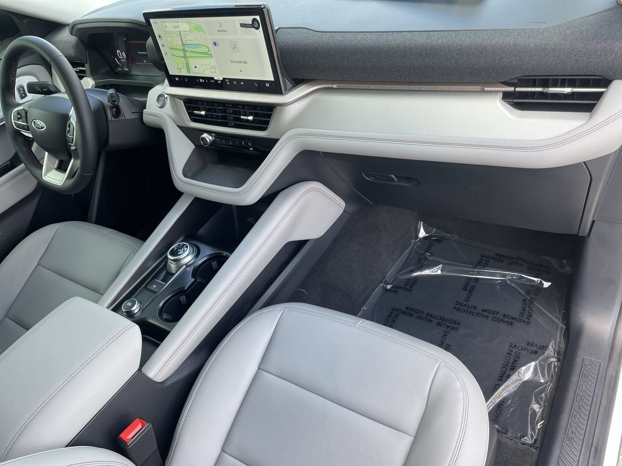 New 2026 Star White Metallic Tri-Coat Ford Active image 10