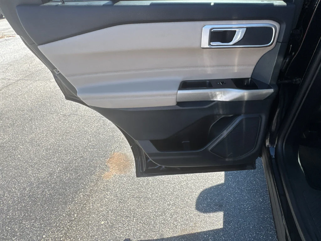 2023 Ford Explorer XLT - Photo 22