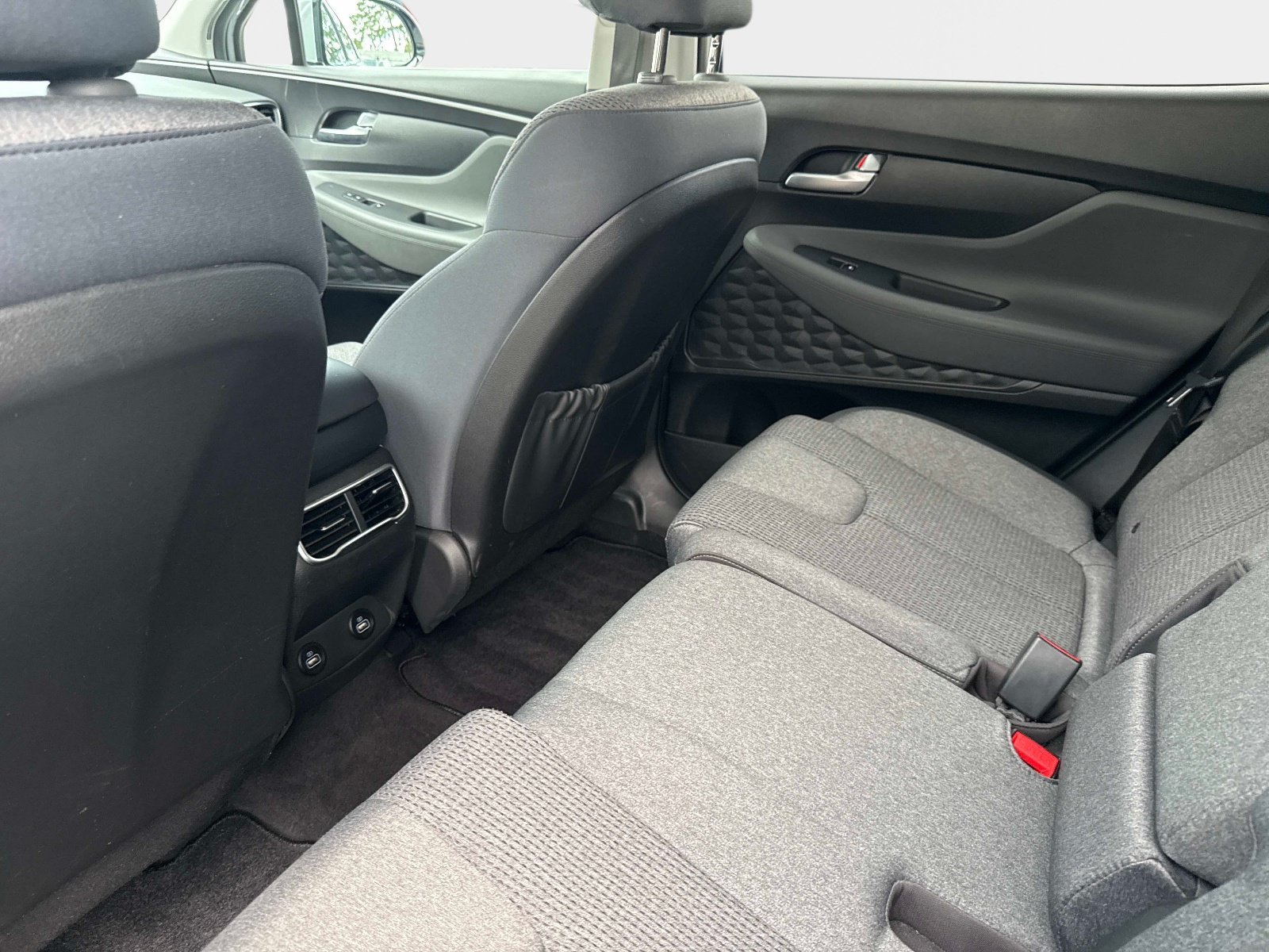 Used 2023 Shimmering Silver Hyundai SEL image 13