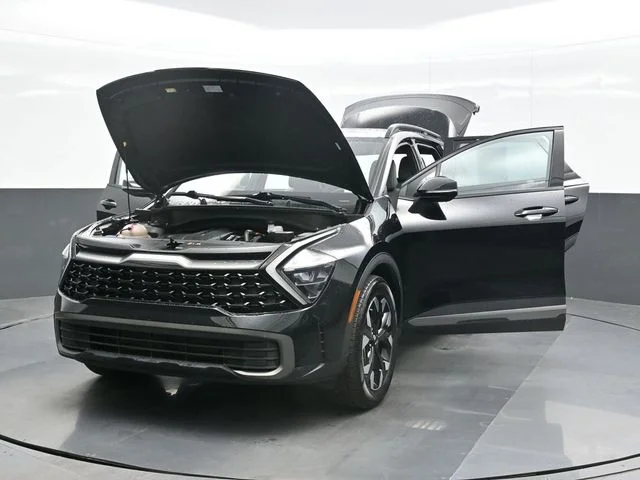 Used 2023 Black Kia X-Line image 30