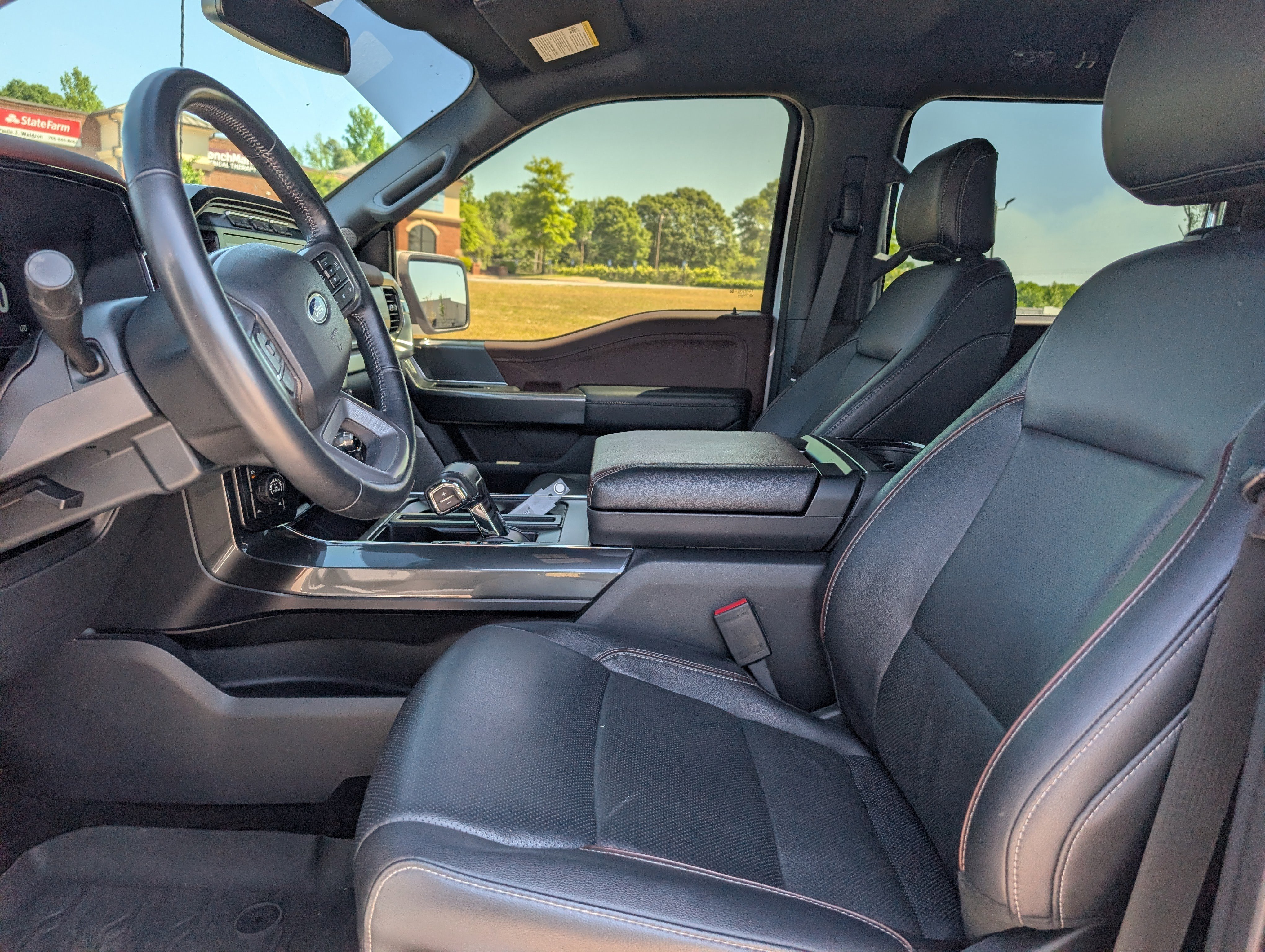 2022 Ford F-150 Lariat - Photo 17