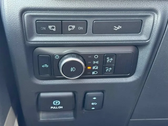 Used 2024 White Ford LARIAT image 35