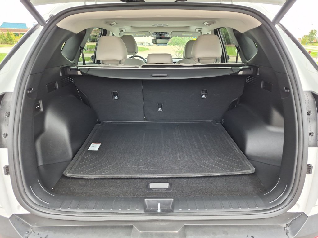 Certified Used 2024 White Hyundai SEL image 28