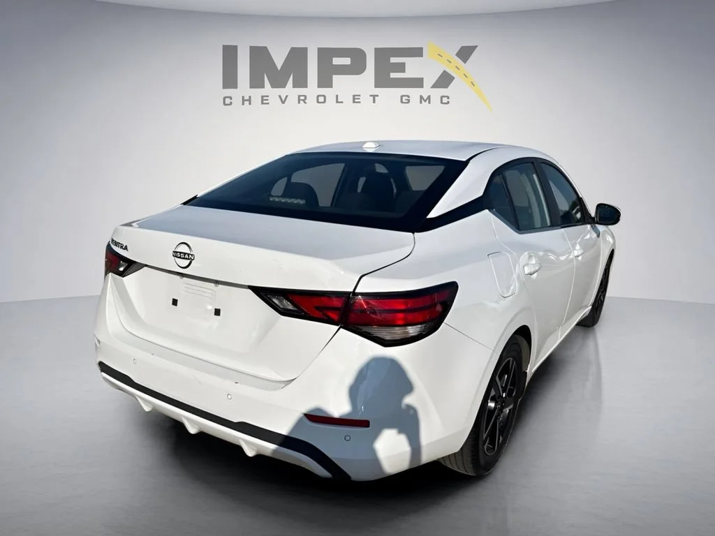 Used 2025 White Nissan SV image 5