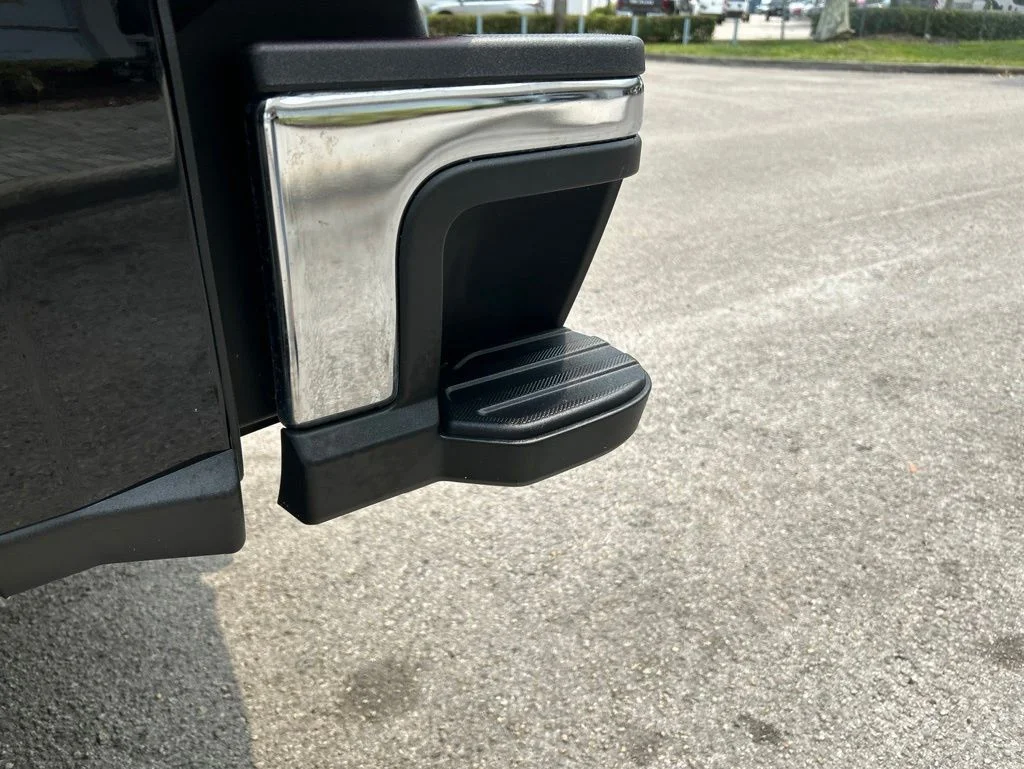 Used 2023 Black Ford Lariat image 20