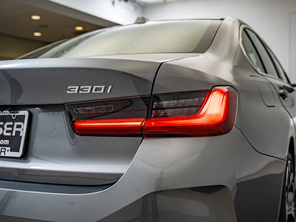 New 2026 Skyscraper Grey Metallic BMW 330i xDrive image 13