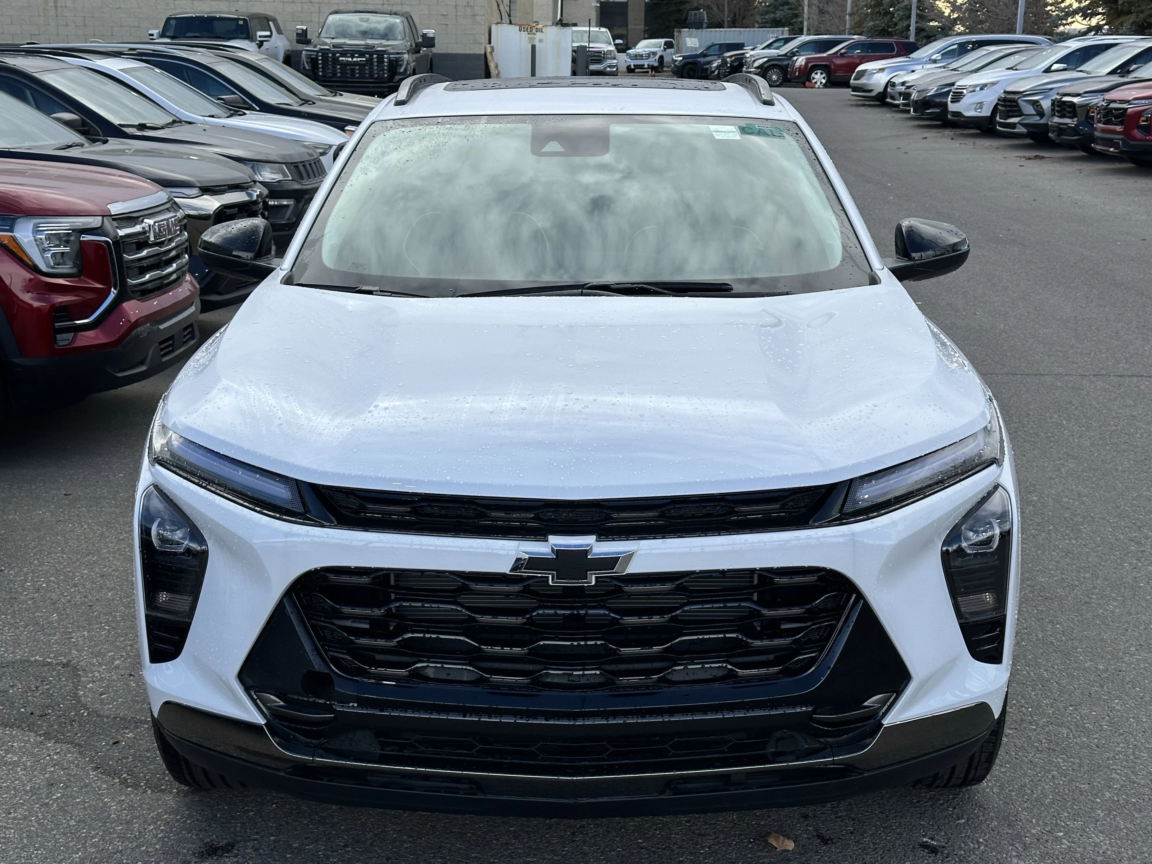 New 2026 Summit White Chevrolet ACTIV image 2