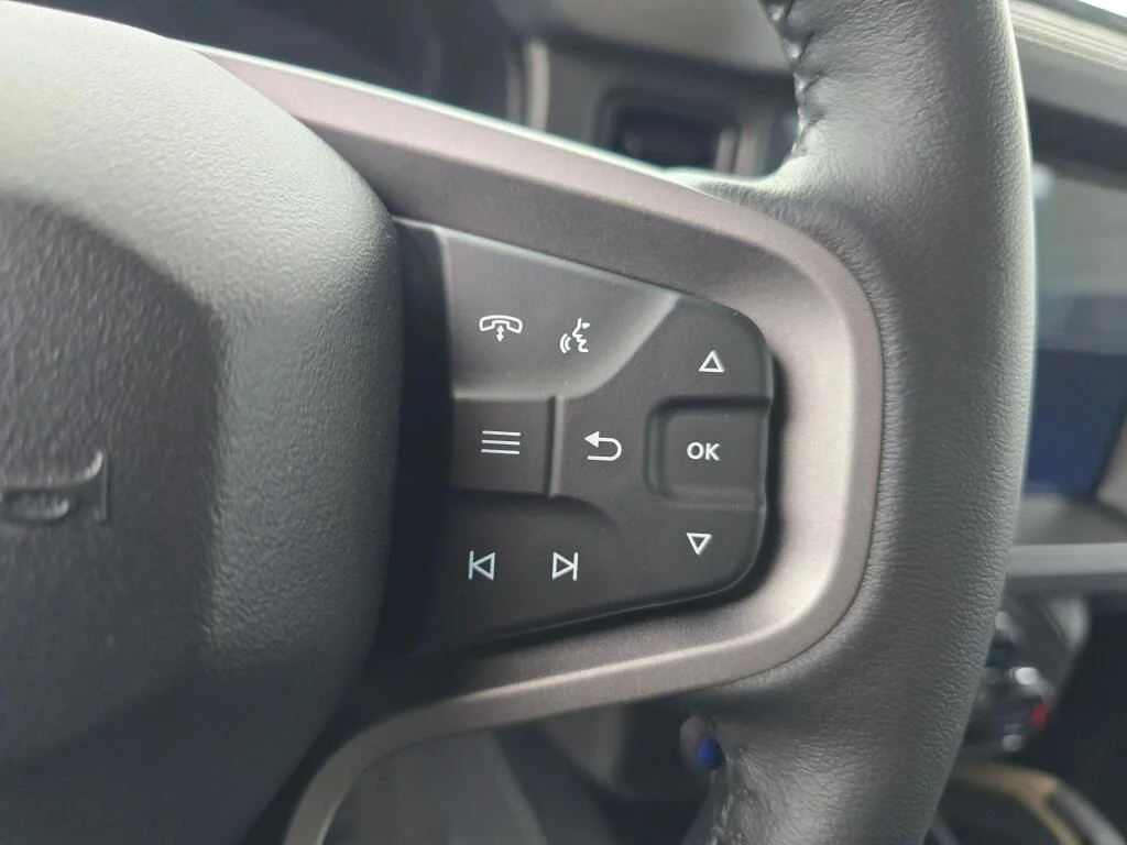 New 2025 Oxford White Ford Badlands® image 23