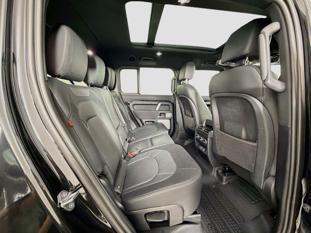 Certified Used 2023 Black Land Rover X-Dynamic SE image 30