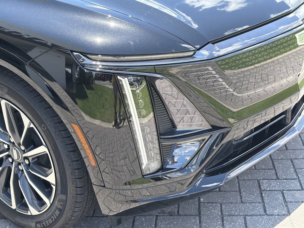 2026 Cadillac LYRIQ Premium Sport - Photo 7