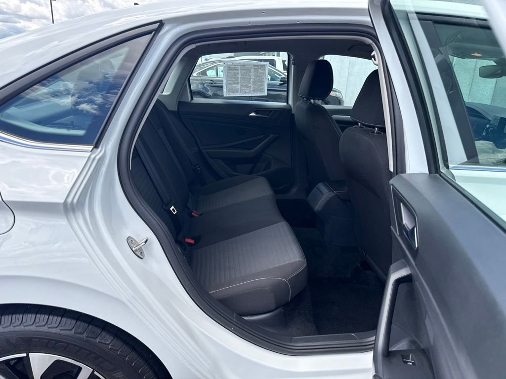 Used 2025 White Volkswagen 1.5T S image 32