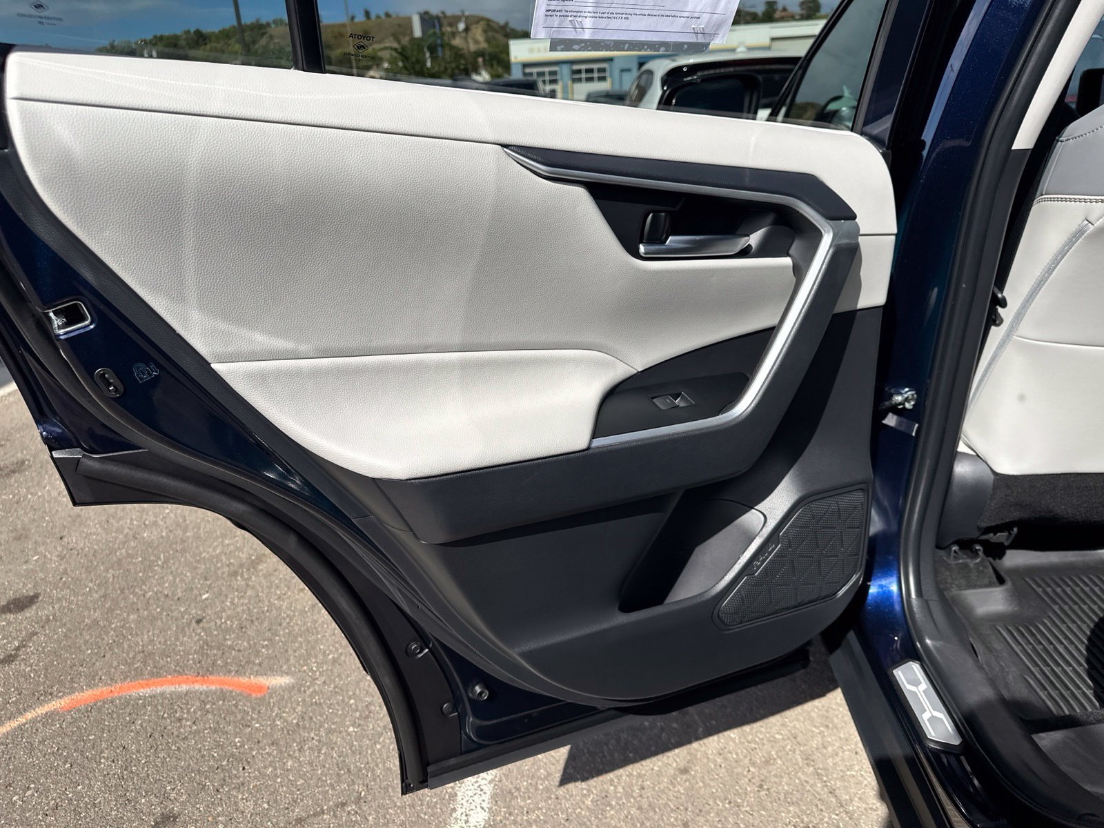 Used 2025 Blue Toyota XLE Premium image 23