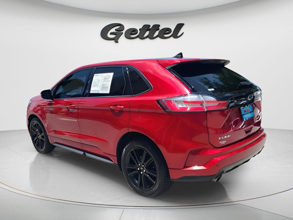 Used 2020 Red Ford ST Line image 13