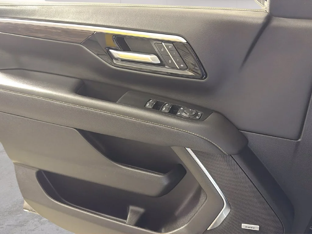 Used 2025 Sterling Gray Metallic Chevrolet Premier image 38