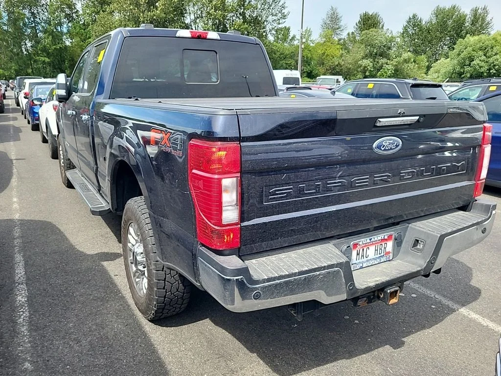 Used 2021 Blue Ford XLT image 3