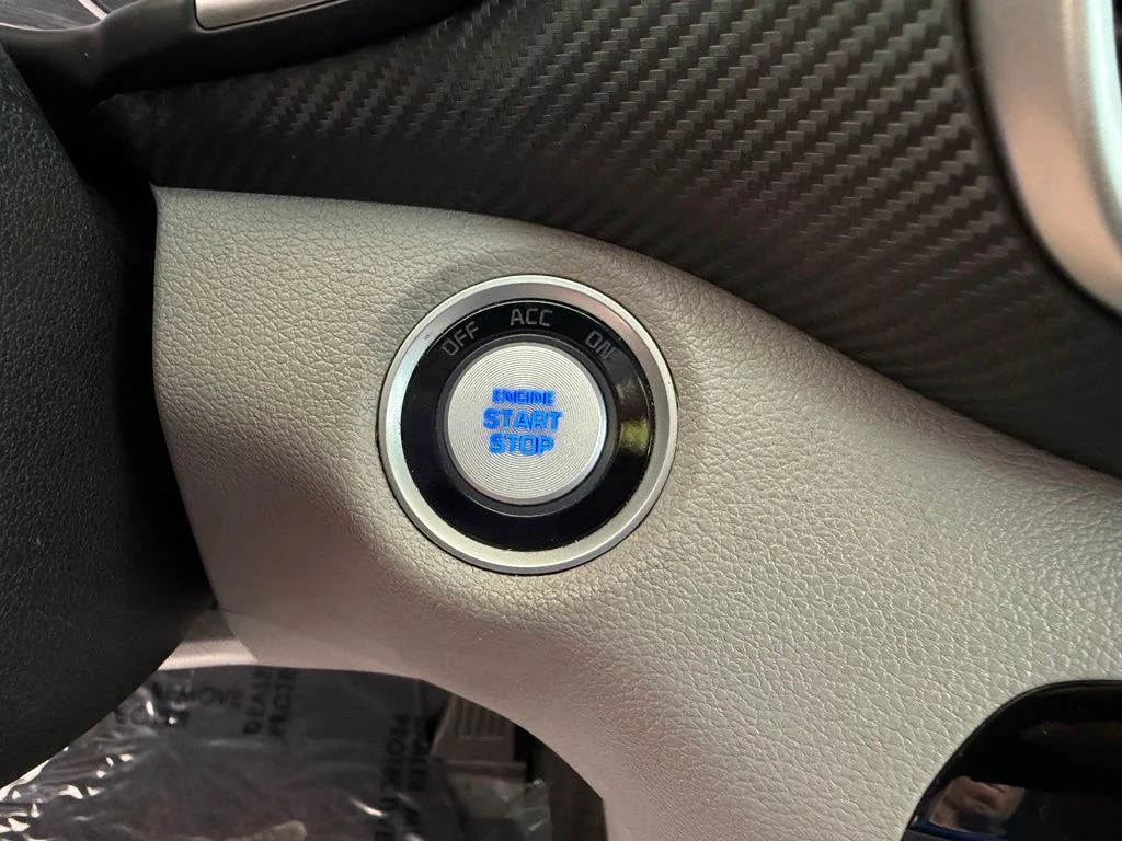 Used 2019 White Hyundai Value image 44