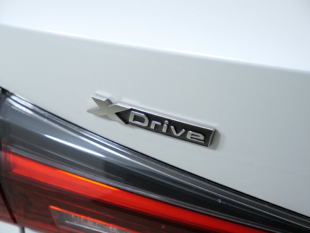Certified Used 2023 Mineral White Metallic BMW M440i xDrive image 16