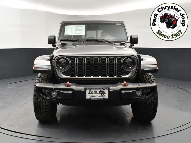 New 2026 Granite Crystal Metallic Clear-Coat Exterior Paint Jeep Rubicon X image 2