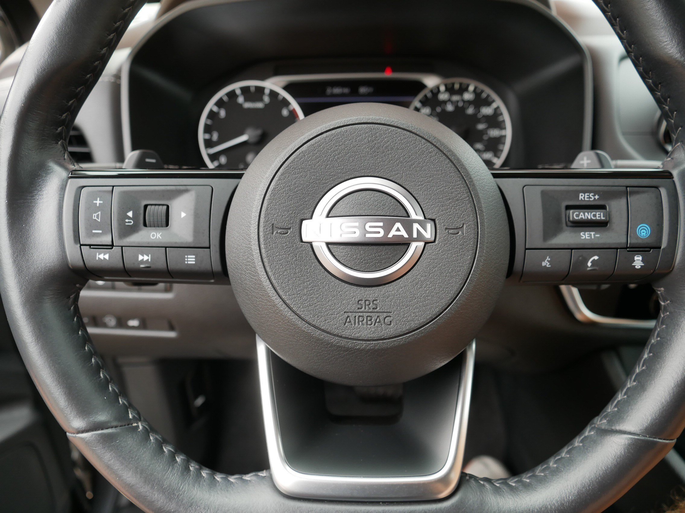 Used 2023 Gun Metallic Nissan SV image 25