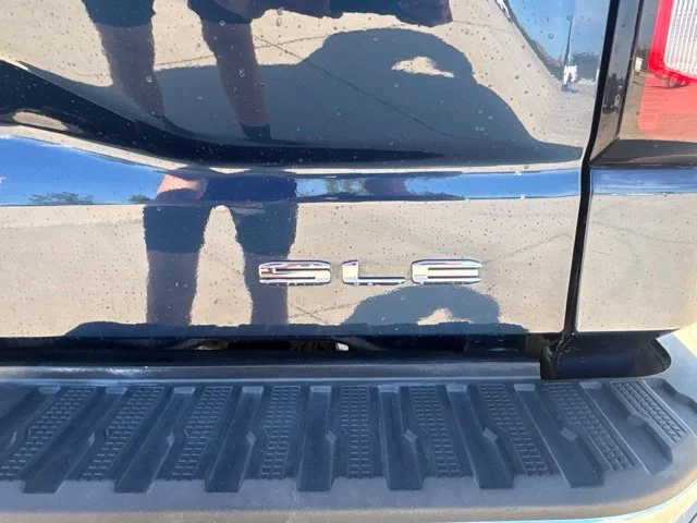 Used 2021 Pacific Blue Metallic GMC SLE image 31