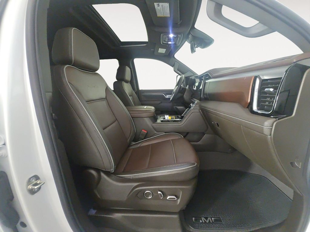 Used 2024 White GMC Denali image 16
