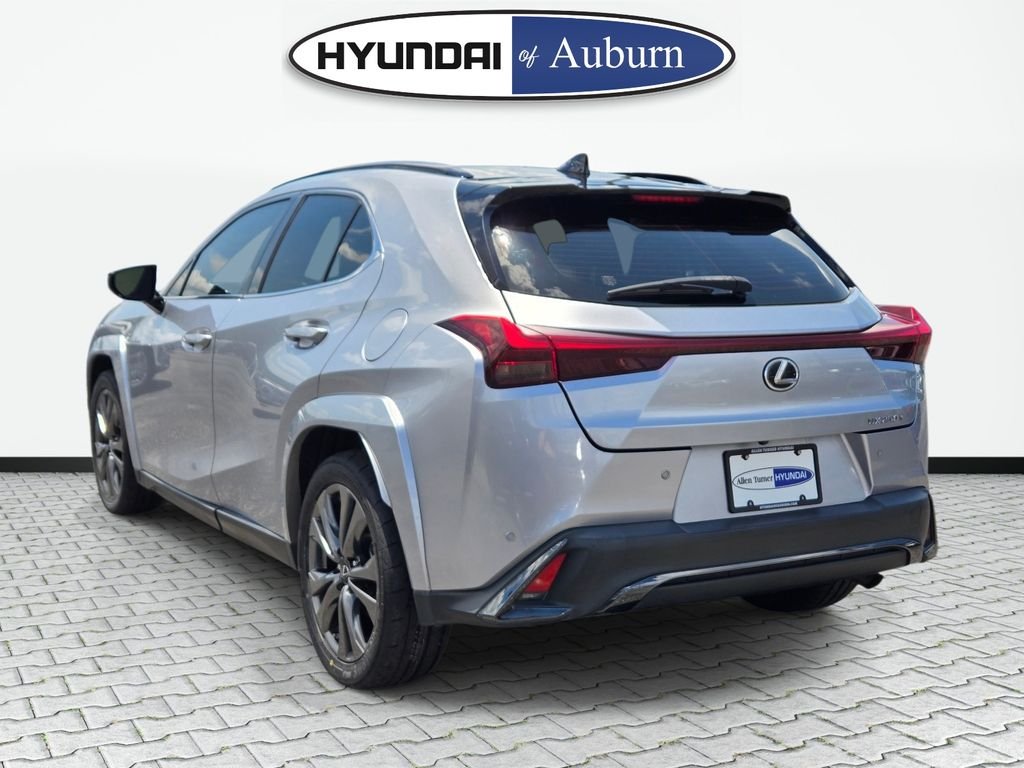 Used 2023 Silver Lexus UX 250h F SPORT Handling image 9