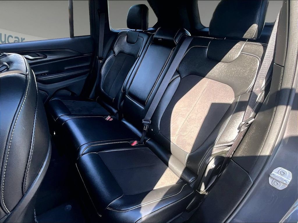 Used 2023 Gray Jeep Altitude X image 14