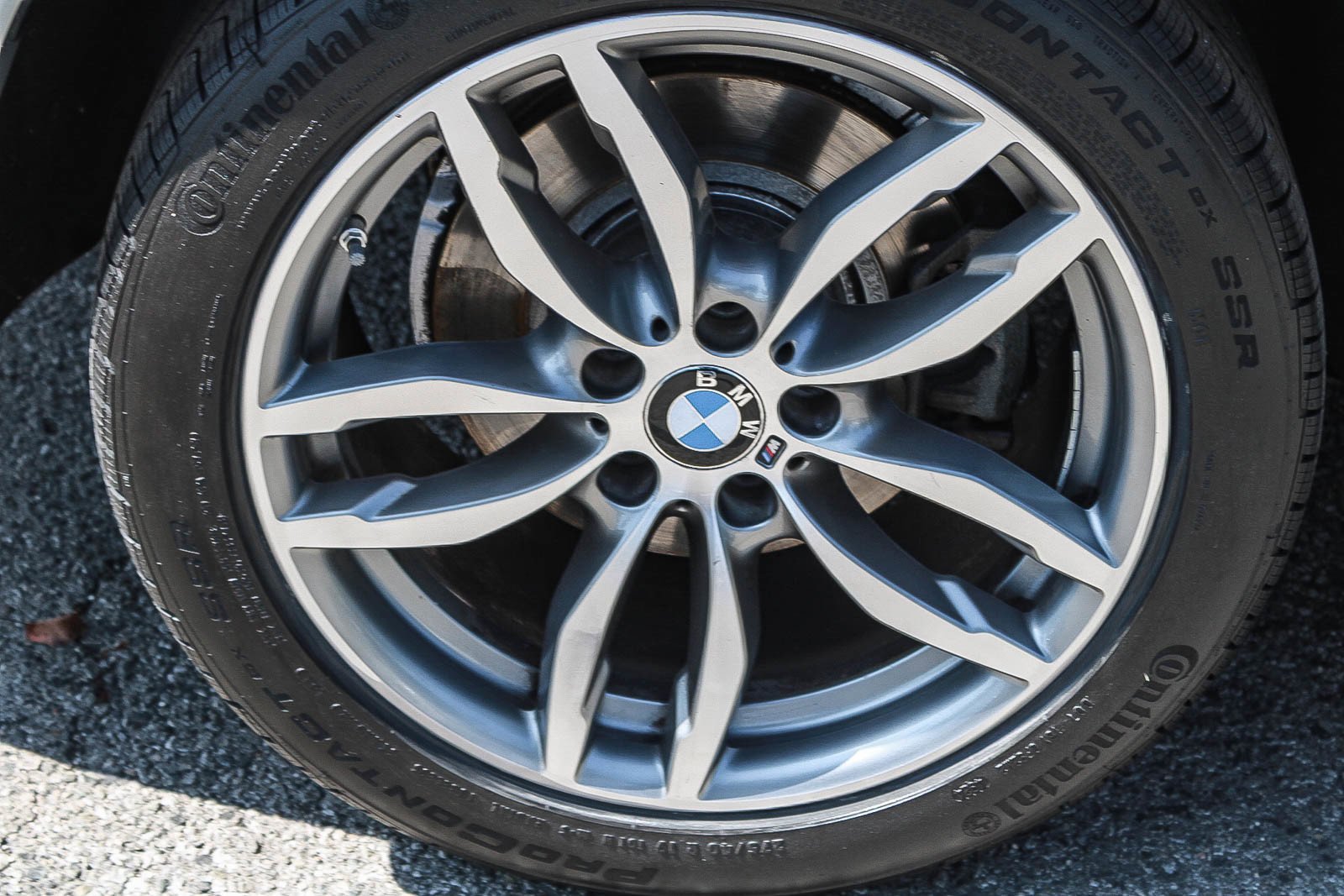 Used 2017 Glacier Silver Metallic BMW xDrive28i image 11