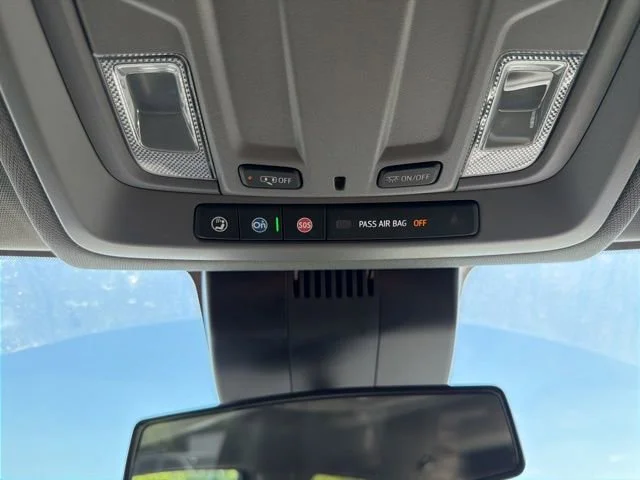 New 2026 Summit White Chevrolet LT (2FL) image 32