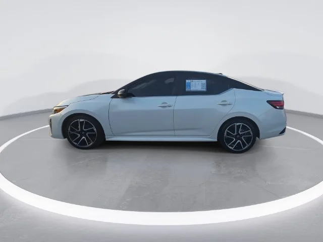 Used 2024 White Nissan SR image 5