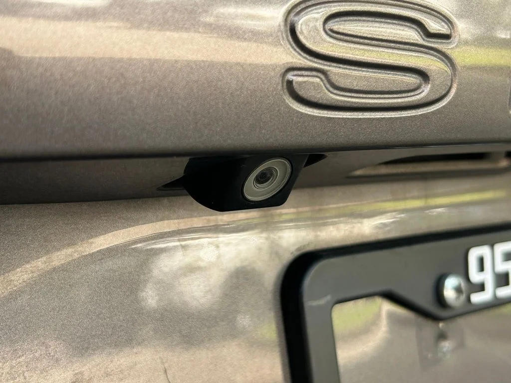 Used 2014 Gray Toyota LE image 15
