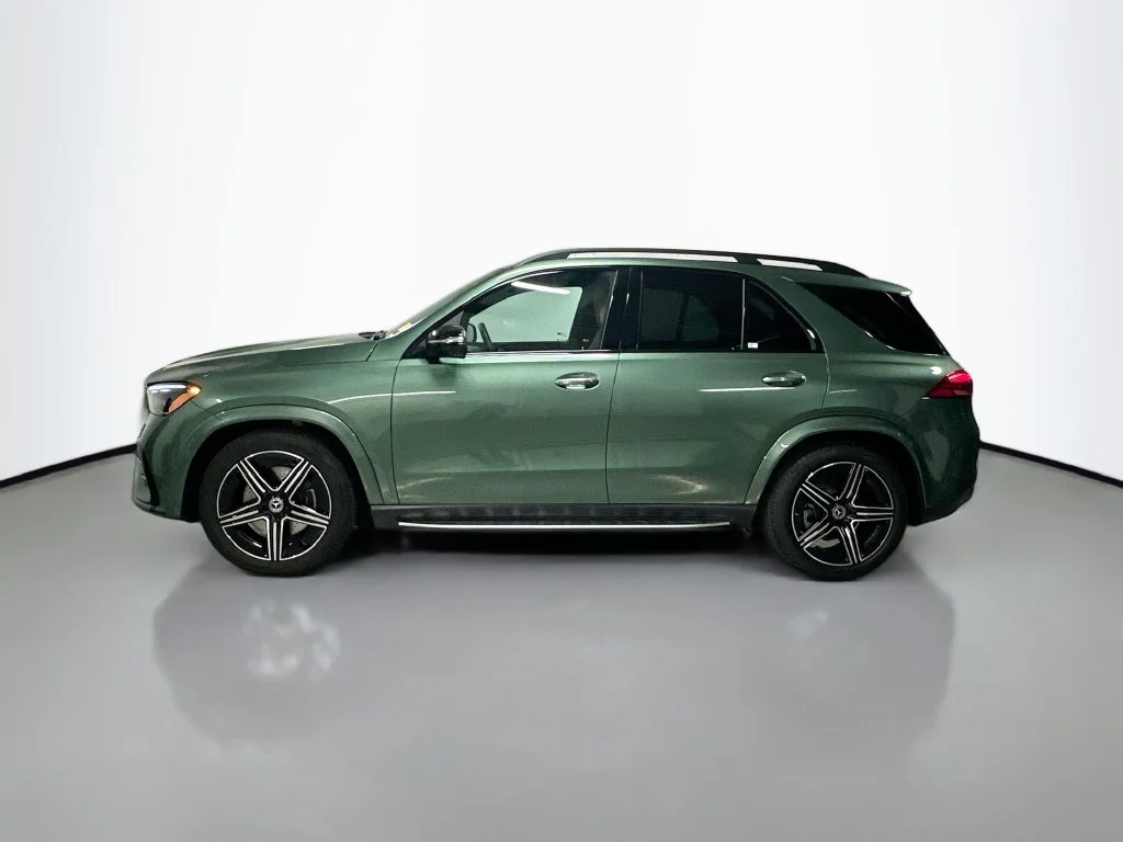 Certified Used 2026 MANUFAKTUR Ireland Mid Green Metallic Mercedes-Benz GLE 450 image 2