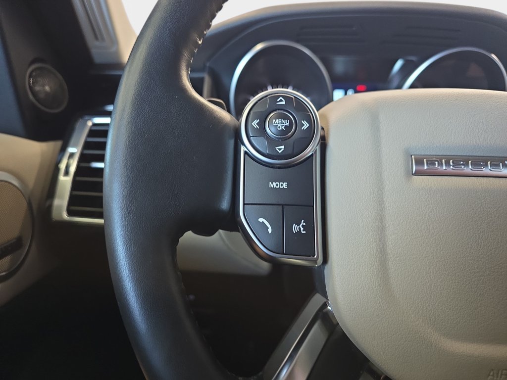 Used 2018 Black Land Rover SE image 21