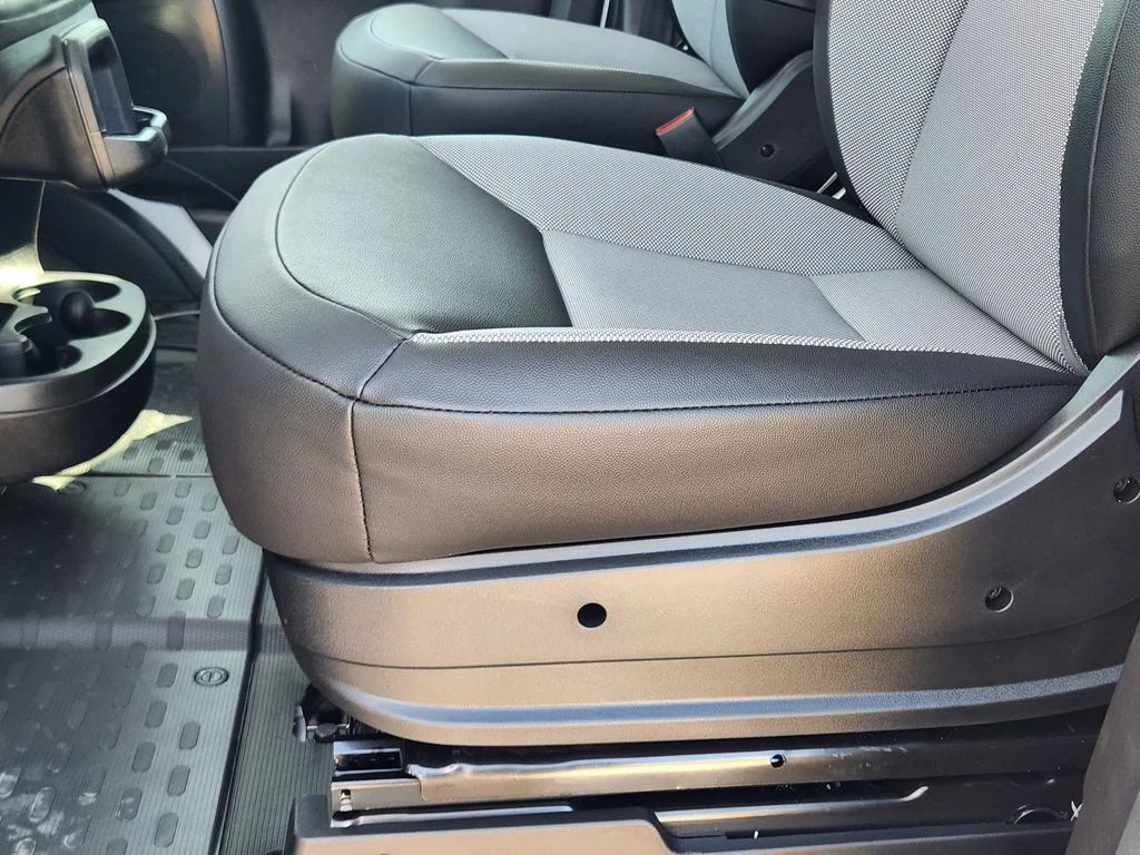 New 2026 Bright White Clearcoat RAM High Roof image 17