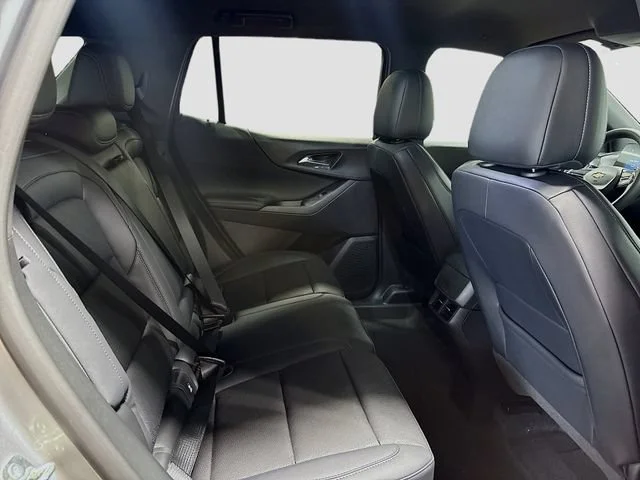 2027 Chevrolet Equinox LT - Photo 22
