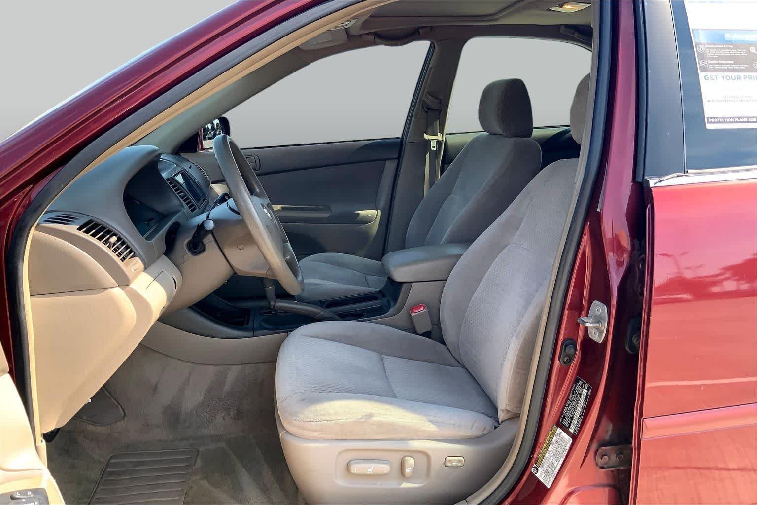 Used 2004 Salsa Red Pearl Toyota LE image 7