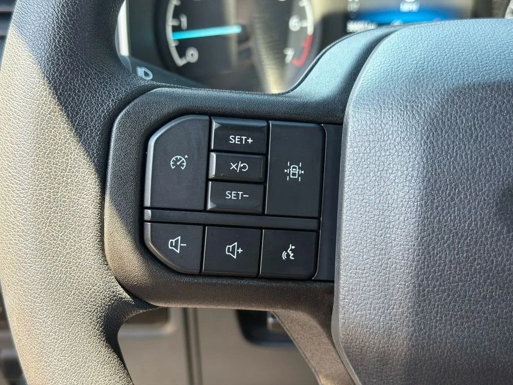 Used 2023 Oxford White Ford XL image 29