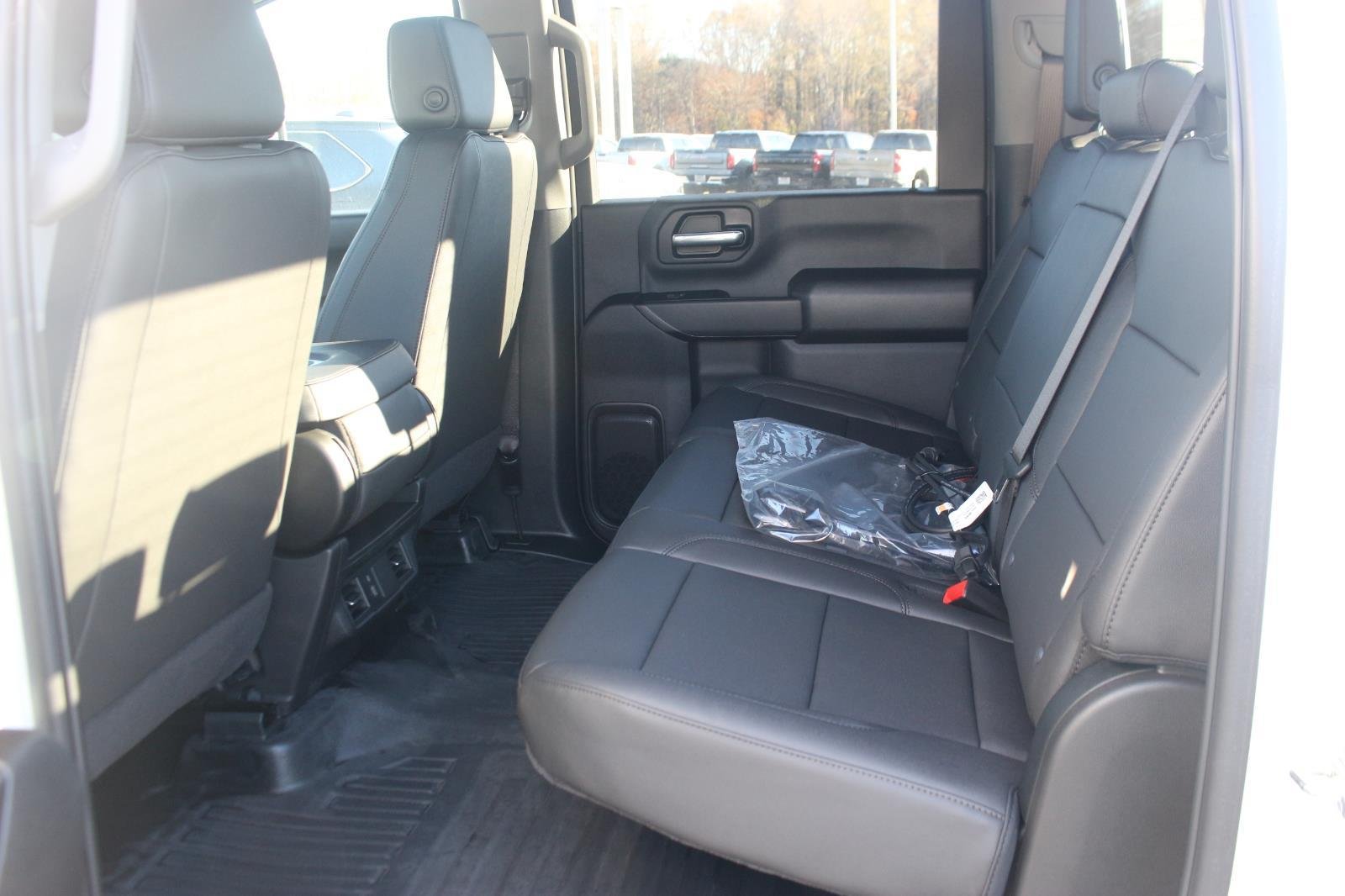 2025 GMC Sierra 2500HD Pro - Photo 12