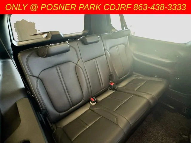 New 2026 Silver-Zynith Exterior Paint Jeep  image 29