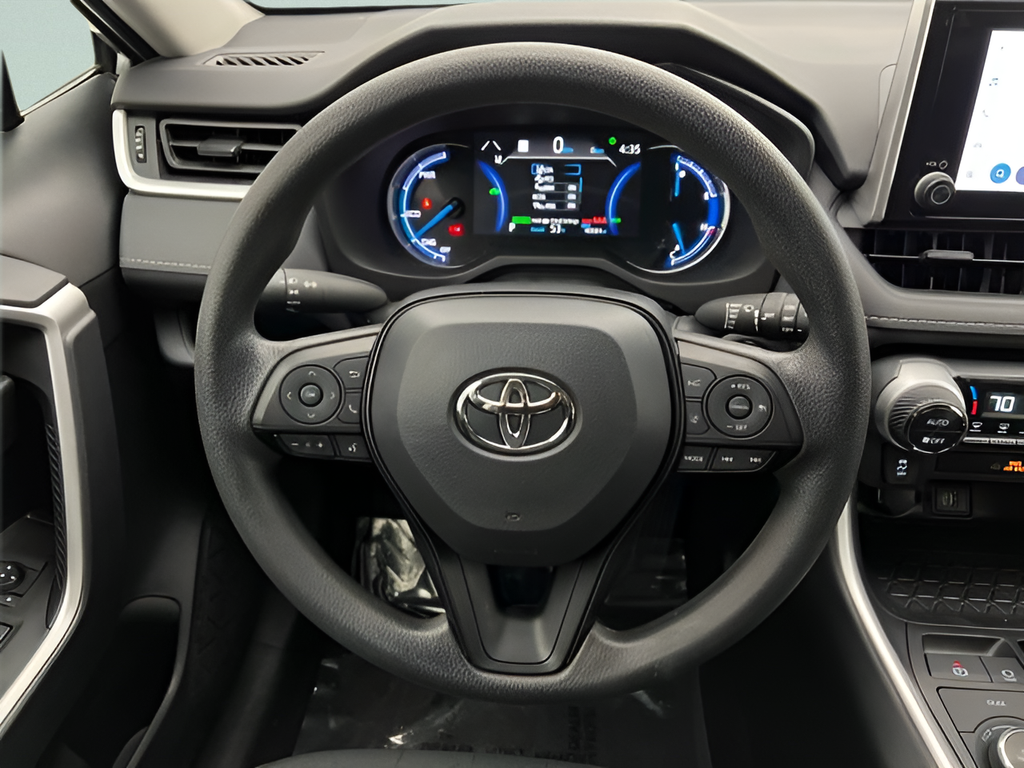 Used 2025 Silver Sky Metallic Toyota XLE image 16