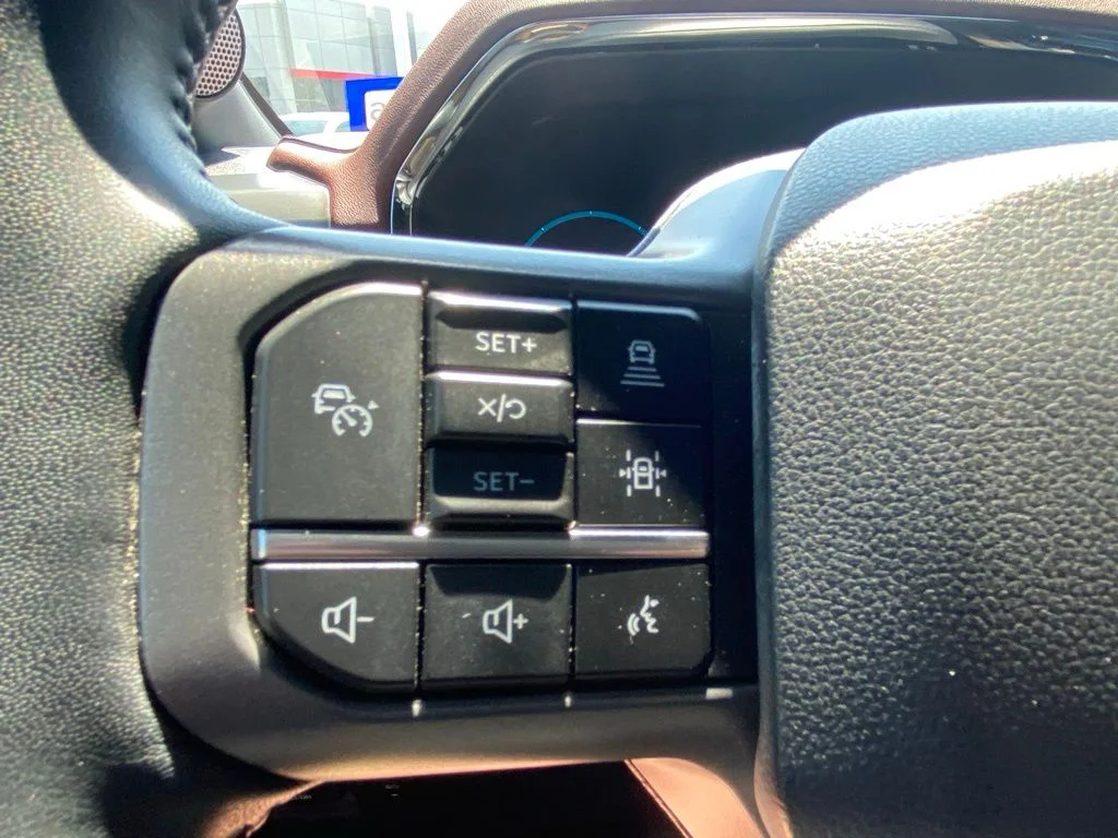 Used 2023 Red Ford Lariat image 26