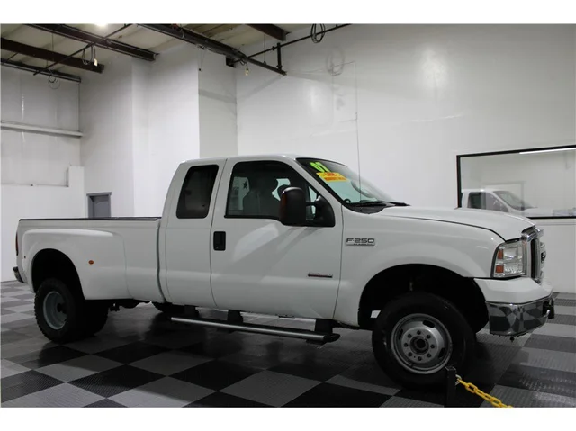 Pre-Owned 2007 Ford Super Duty F-250 Lariat Pickup 4D 6 3/4 ft