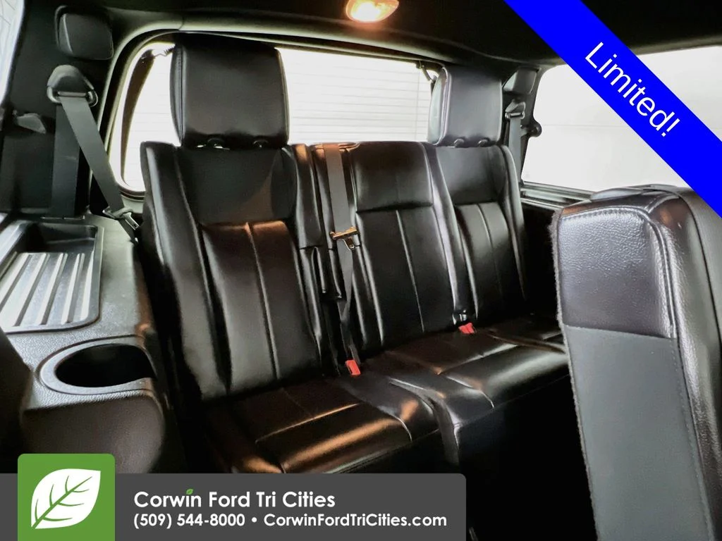 Used 2017 White Platinum Clearcoat Metallic Ford Limited image 16