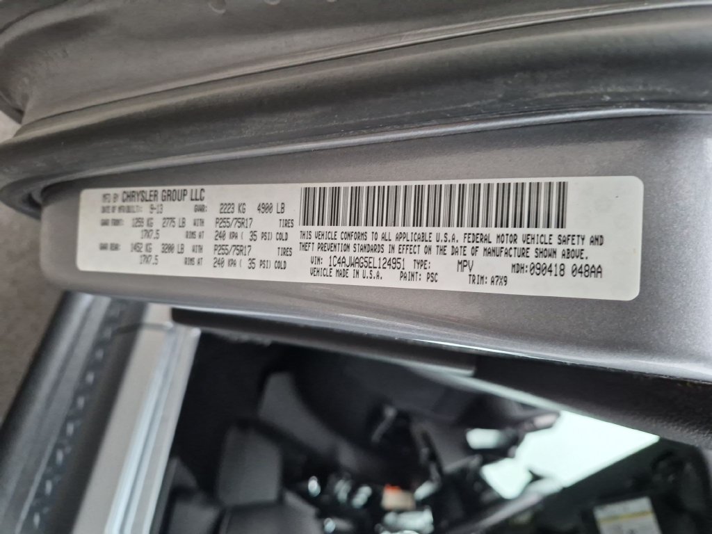 Used 2014 Gray Jeep Sport image 30