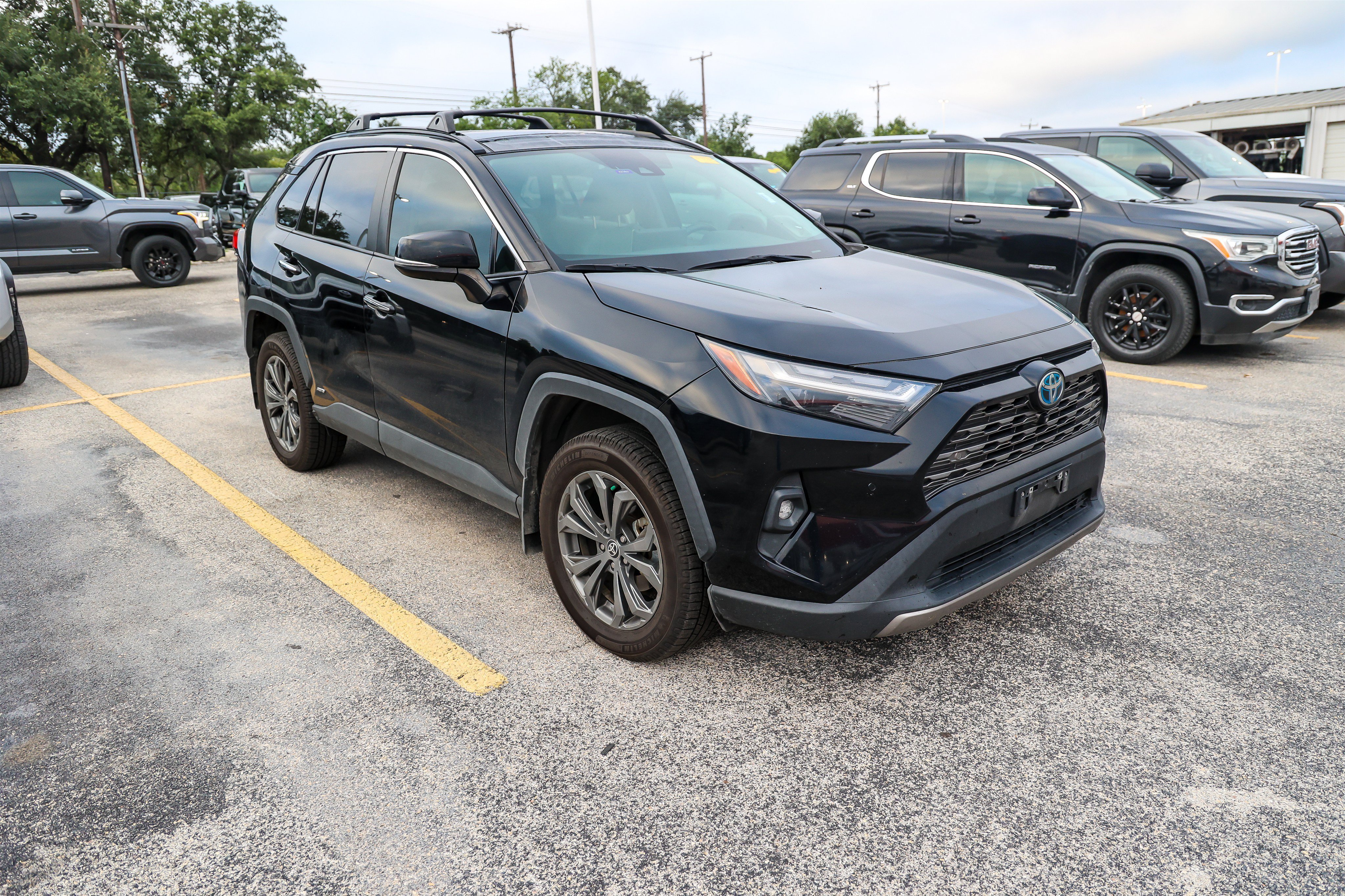 Used 2022 MIDNIGHT BLACK ME Toyota Hybrid Limited image 5