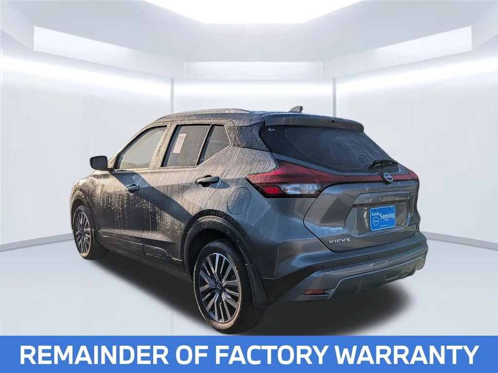 Used 2024 Gray Nissan SV image 2