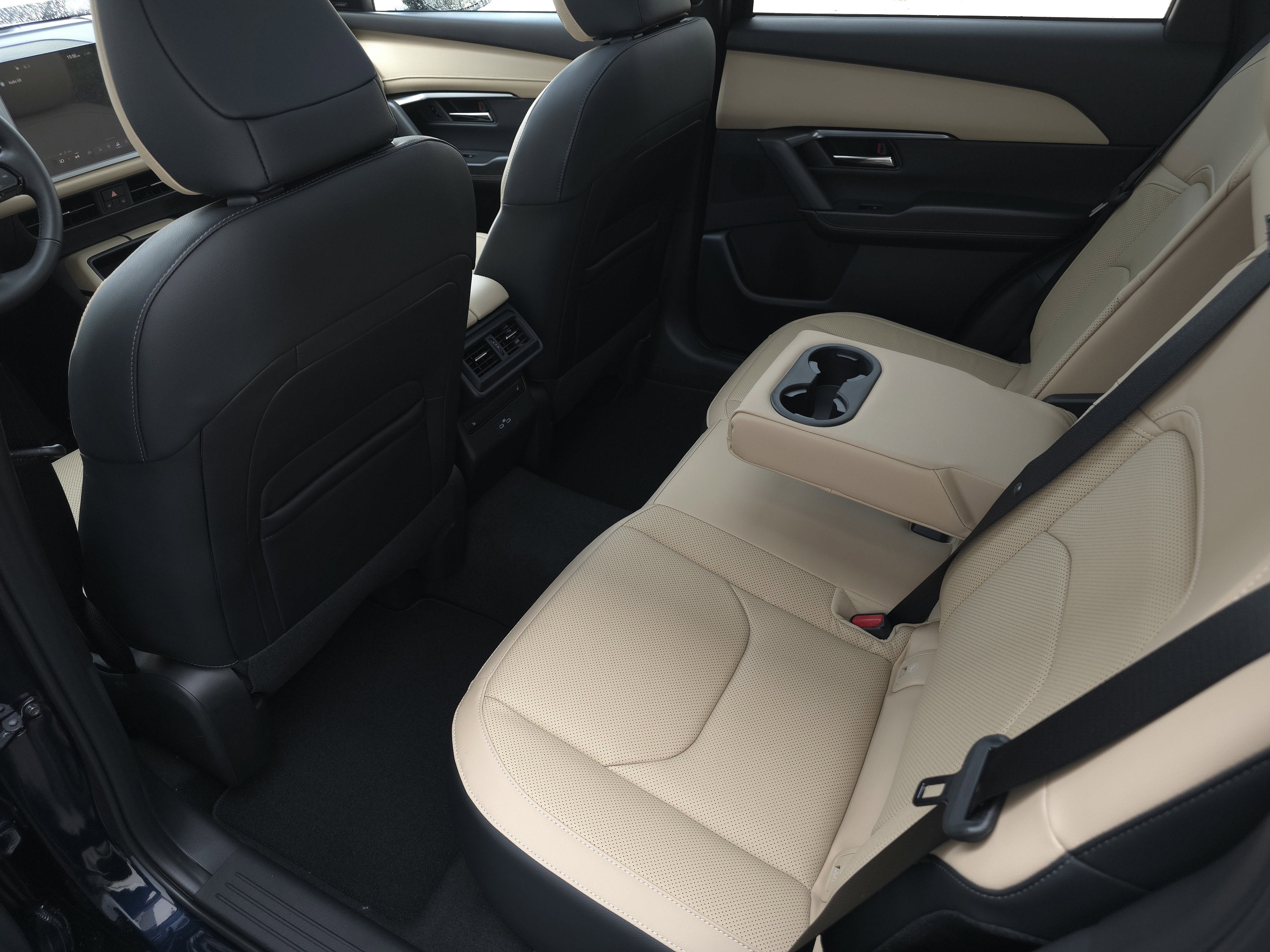 New 2026 Navy Blue Mica Mazda 2.5 S Premium AWD image 31