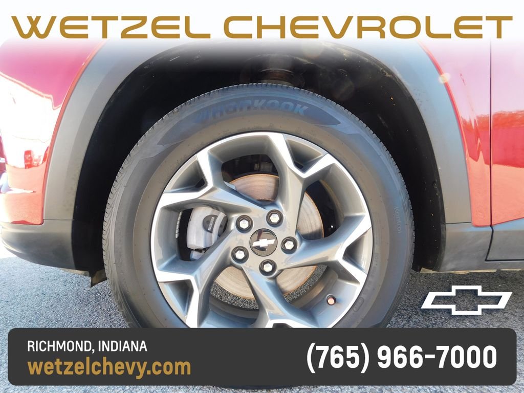 Used 2025 Red Chevrolet LT image 10