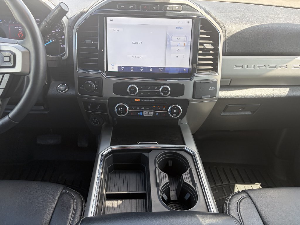 Used 2022 White Ford Lariat image 16