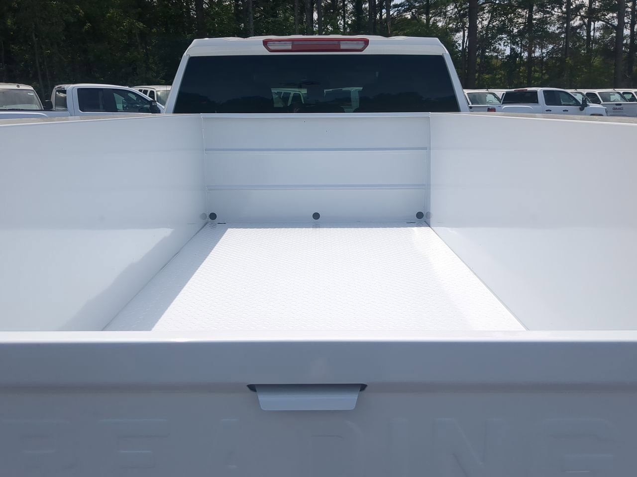 New 2026 Summit White Chevrolet WT image 24